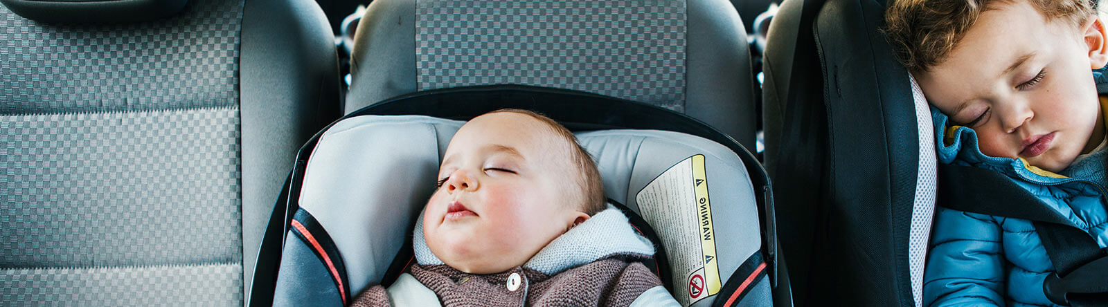 Segurança e transporte do bebé – Cuidar no primeiro ano de vida